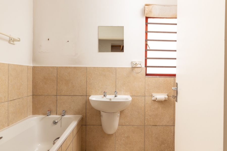 3 Bedroom Property for Sale in Velddrif Western Cape